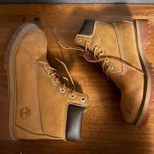 Boys Timberland classic boots